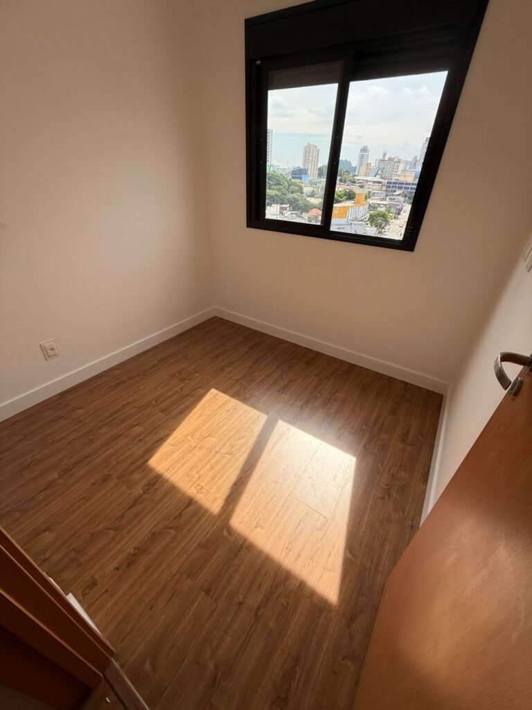 Piso laminado Quick Step linha première cor Malta instalação em Osasco