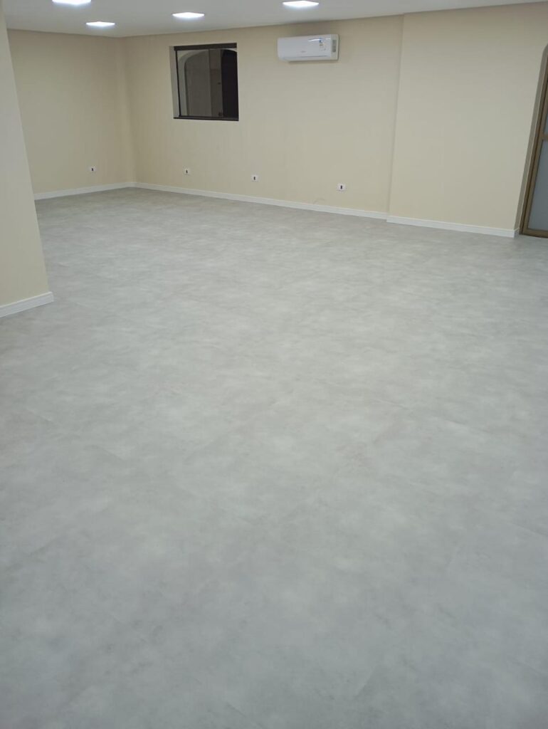 Ospefloor Square Cimentum 60x60 academia de prédio Moema